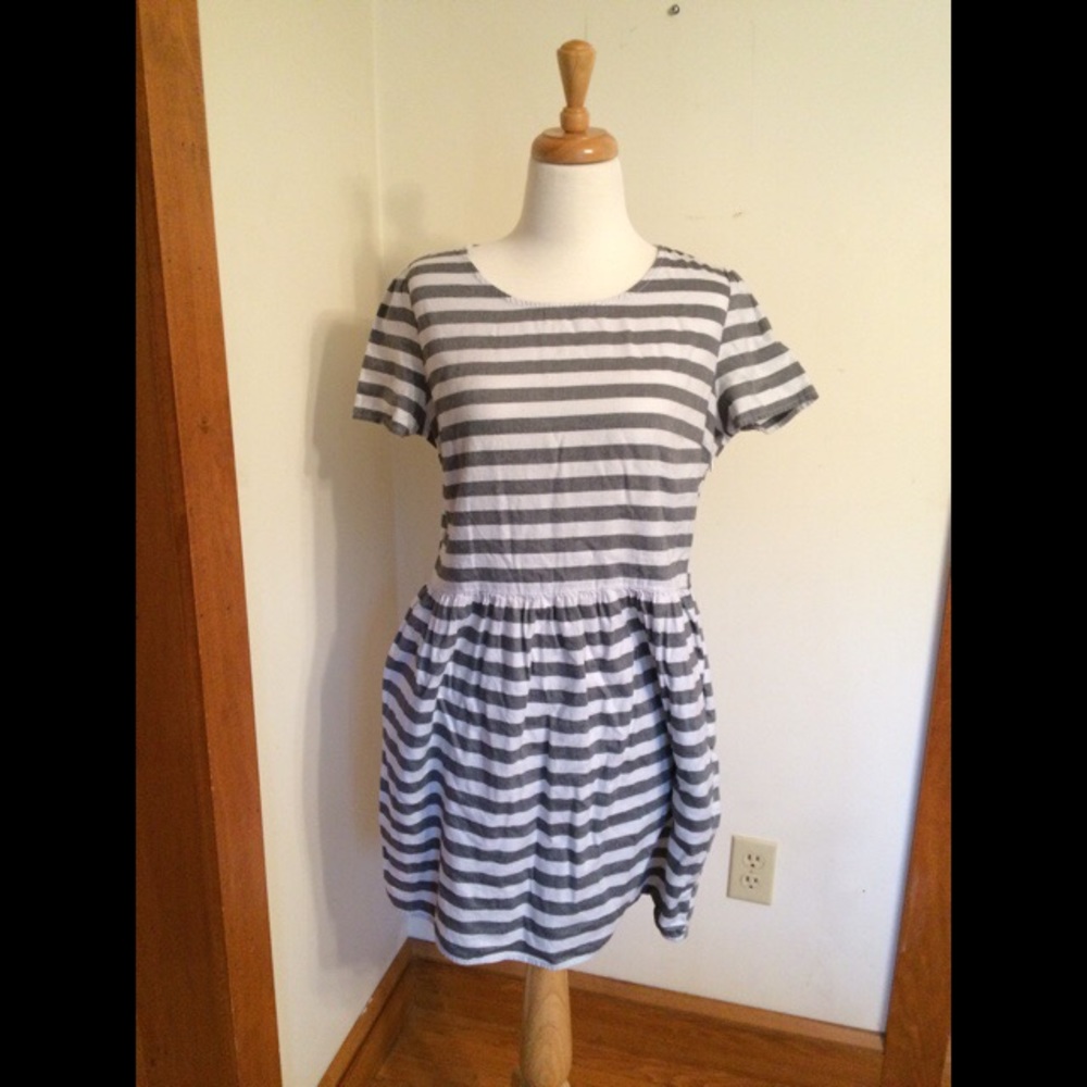 Wide stripe, mini dress